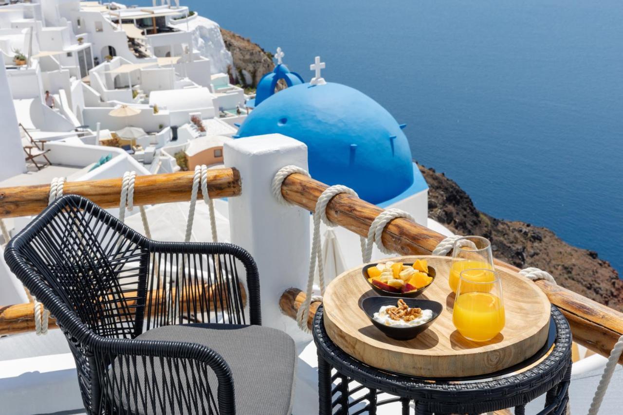 Luxus Vip Suites Иа Екстериор снимка