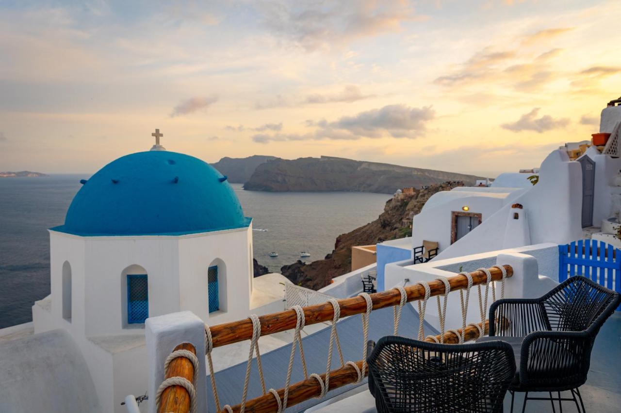 Luxus Vip Suites Иа Екстериор снимка
