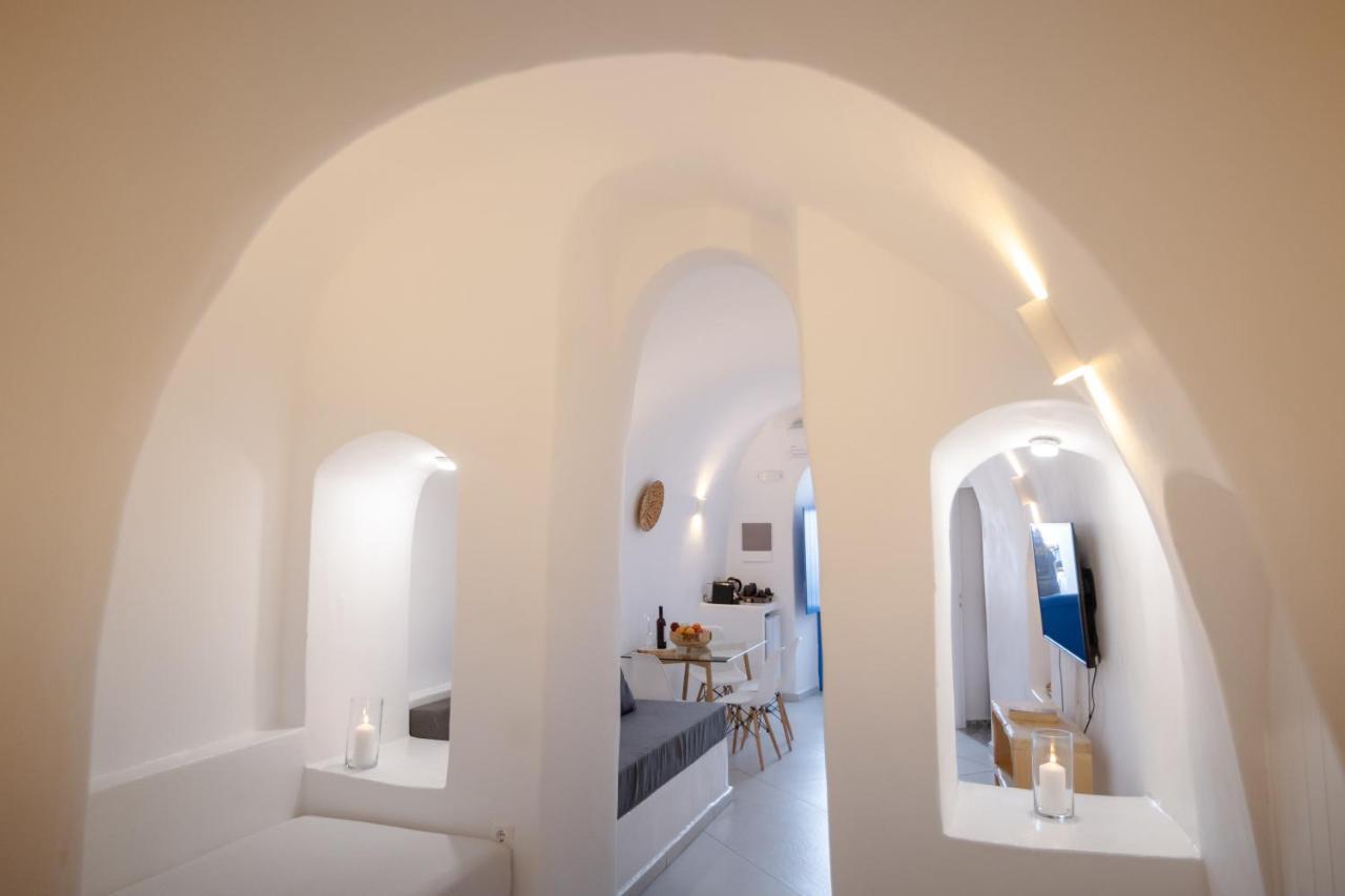 Luxus Vip Suites Иа Екстериор снимка