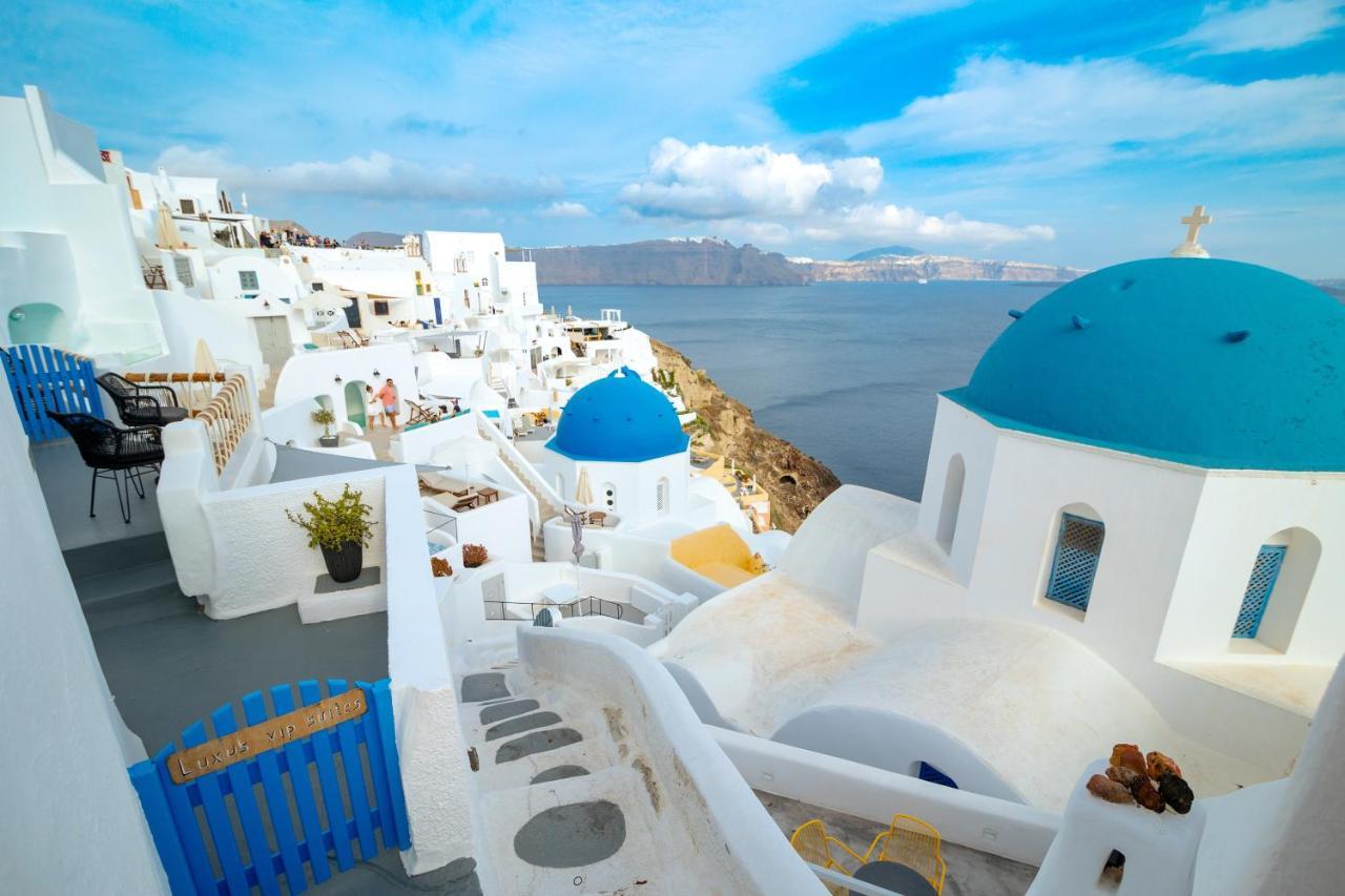 Luxus Vip Suites Иа Екстериор снимка