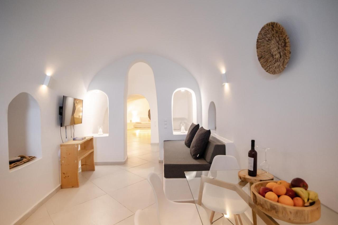 Luxus Vip Suites Иа Екстериор снимка