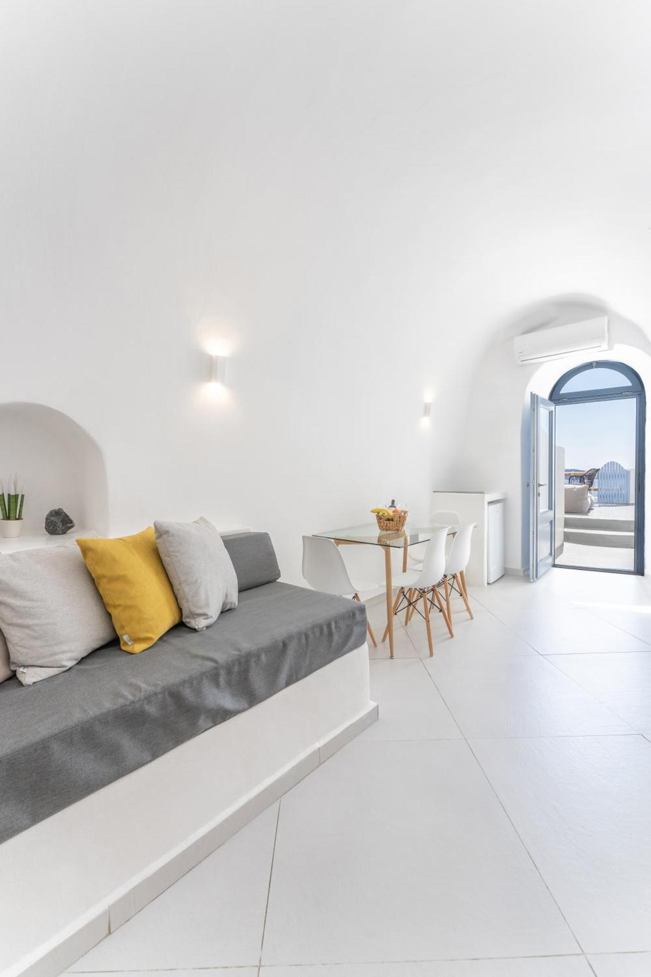 Luxus Vip Suites Иа Екстериор снимка