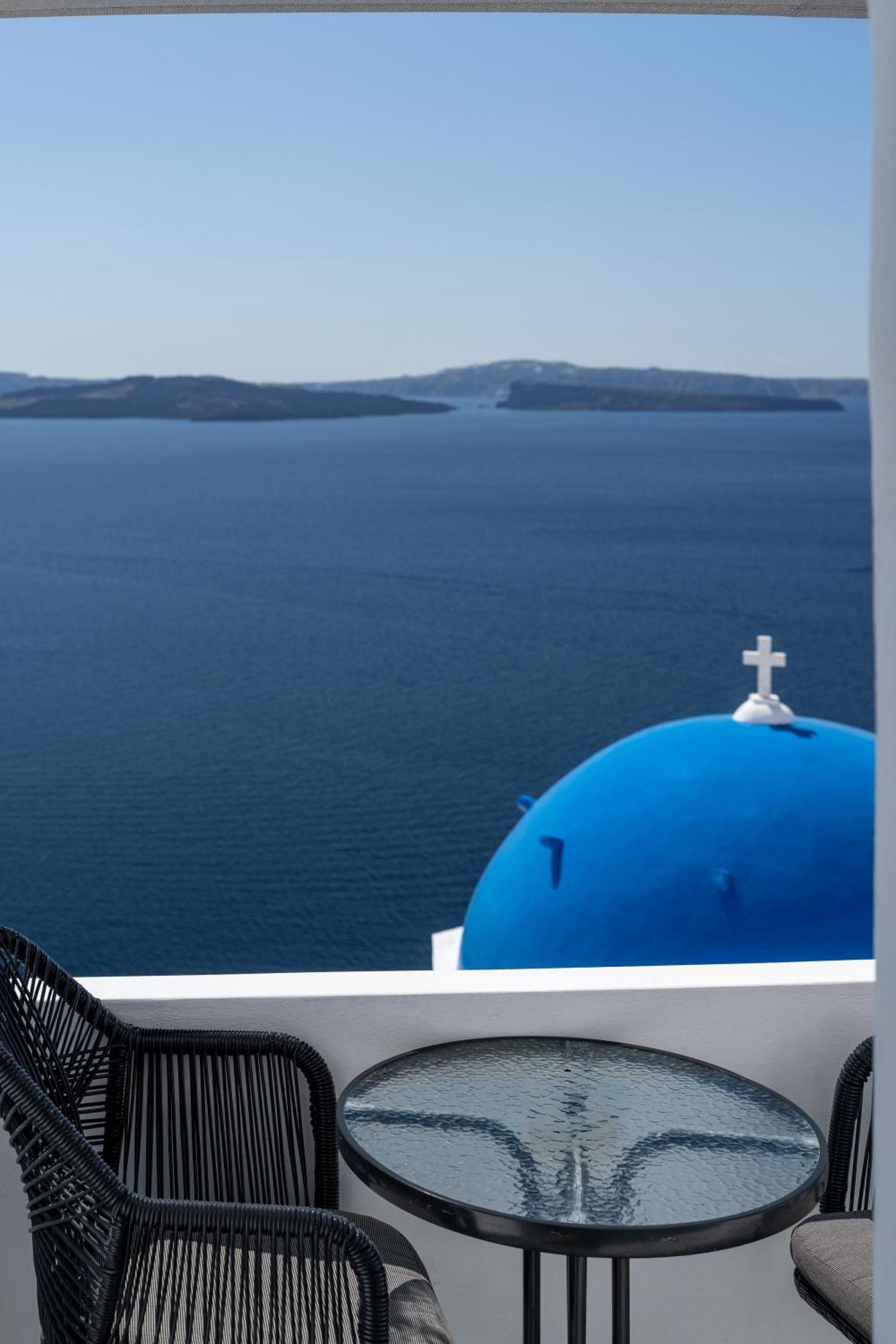 Luxus Vip Suites Иа Екстериор снимка