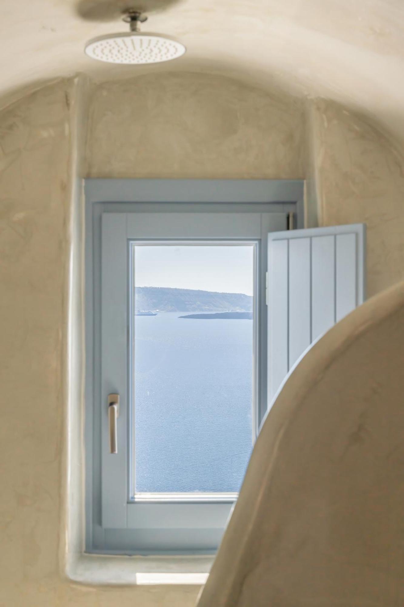 Luxus Vip Suites Иа Екстериор снимка