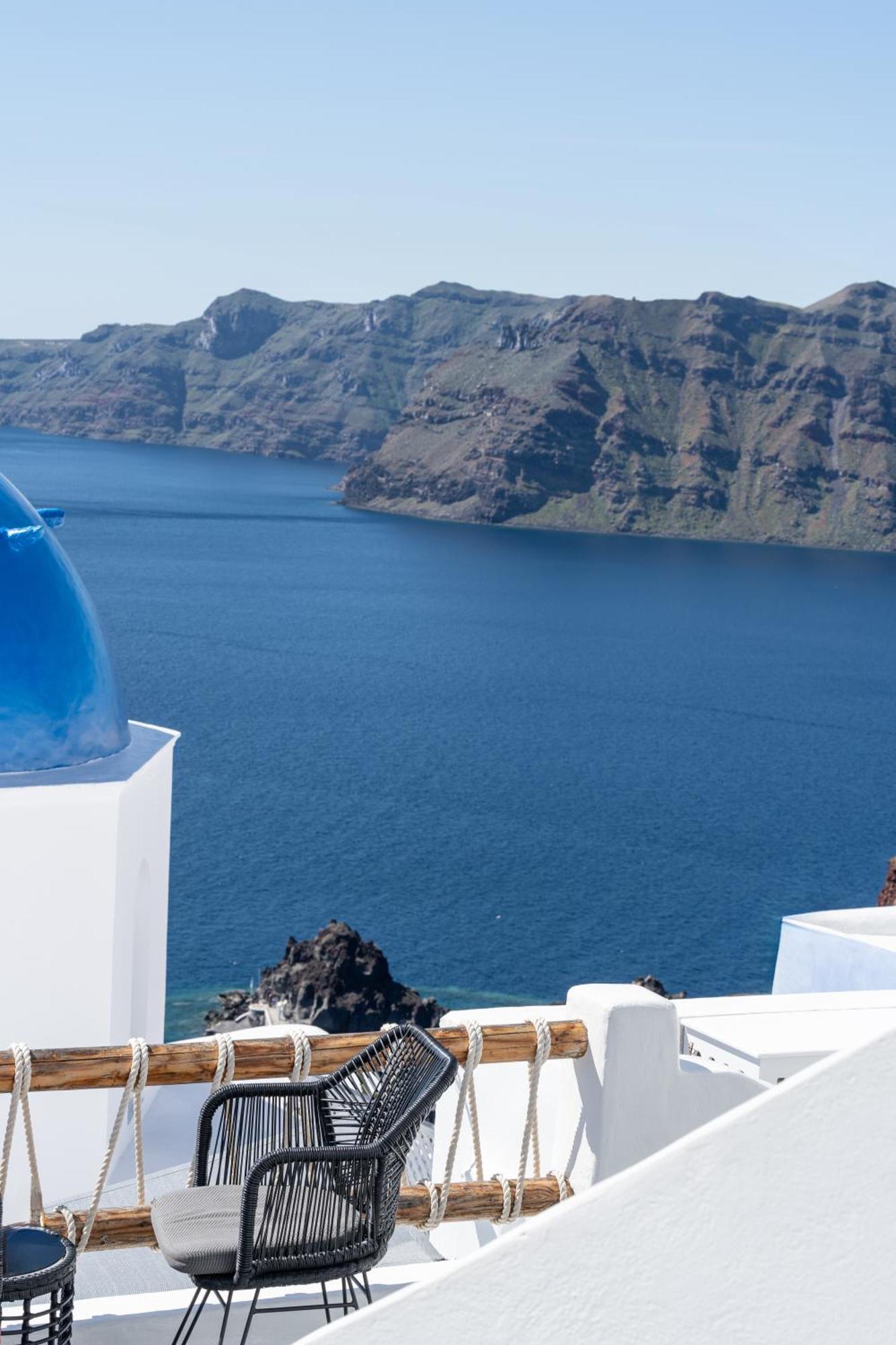 Luxus Vip Suites Иа Екстериор снимка
